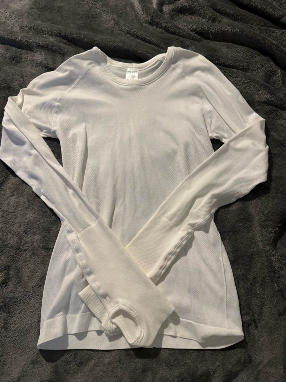TKEQ Women’s White Long-Sleeve Thermal Shirt - Lightweight Crew